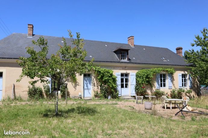 4 bedrooms House in La Chartre-sur-le-Loir, France No. 309435