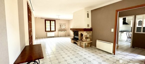 Casa de 3 dormitorios en Bannay, France No. 67185 7