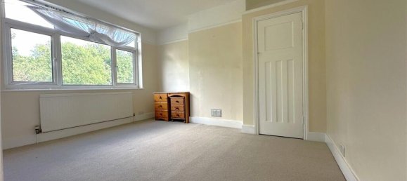 3 bedrooms House in Barnet, United Kingdom No. 6497 10