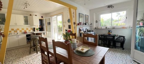 3 bedrooms House in Andernos-les-Bains, France No. 278303 5