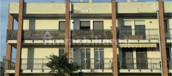 3 rooms Apartment in Cardano al Campo, Italy No. 5445 7