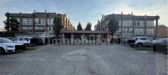3 rooms Apartment in Cardano al Campo, Italy No. 5445 6