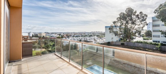 3 غرف نوم منزل ذو طابقين في Portimao, Portugal رقم 116598 27