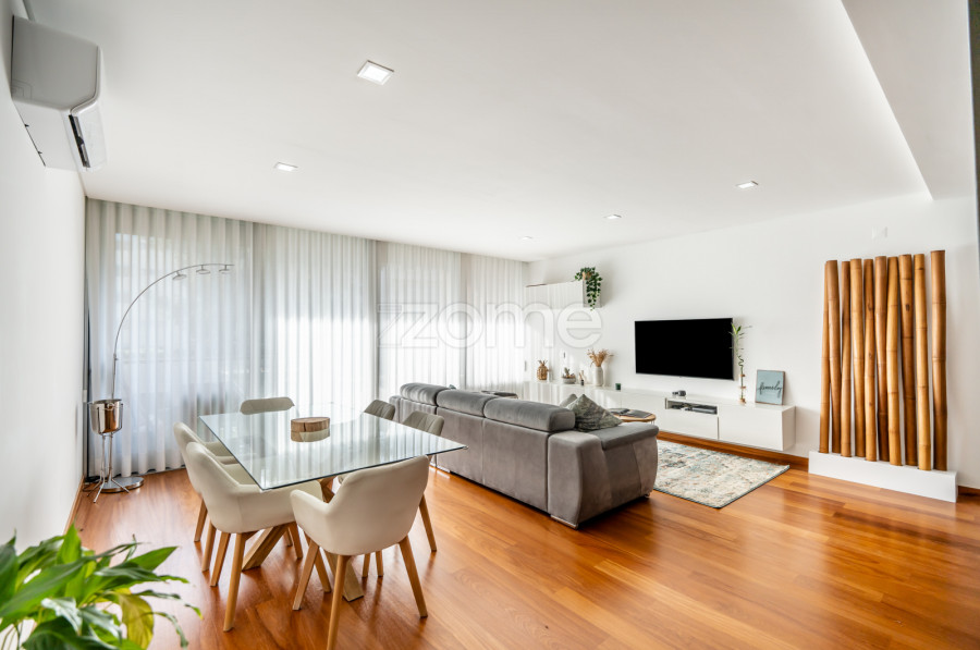 3 غرف نوم منزل ذو طابقين في Portimao, Portugal رقم 116598