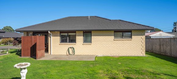 2 Schlafzimmer Haus in Otaki, New Zealand, Nr. 64 3