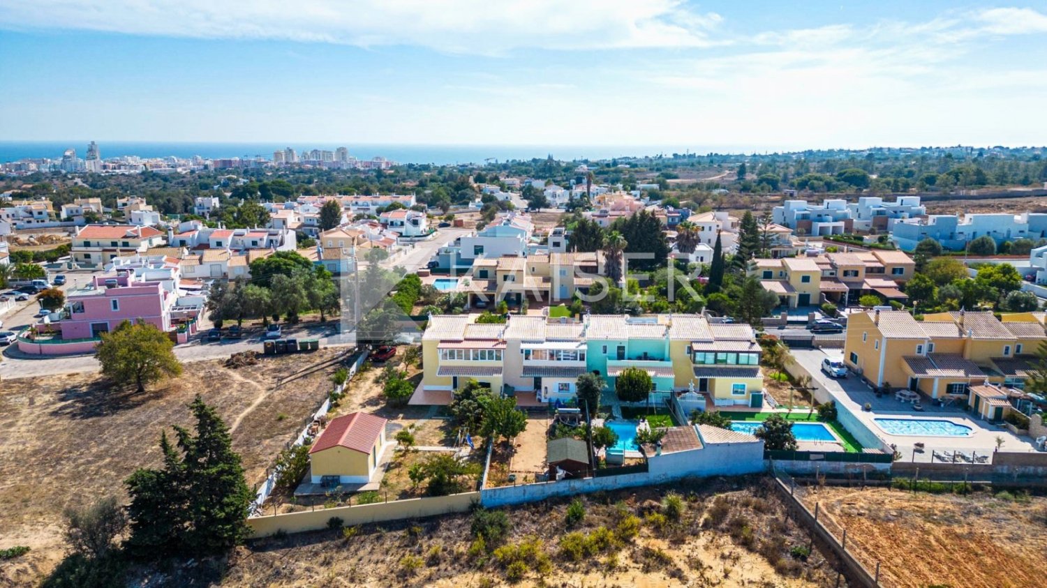 3 chambres Maison de ville à Armacao de Pera, Portugal No. 356089