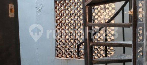 4 bedrooms House in Grogol Petamburan, Indonesia No. 1757 21