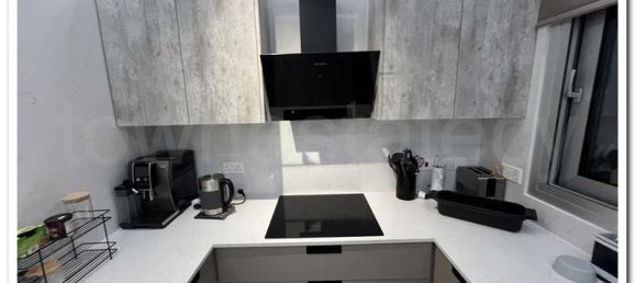 5 bedrooms Villa in Limassol, Cyprus No. 20146 2