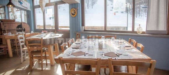 Hotel in Sauze d'Oulx, Italy 1240m², Nr. 264095 10