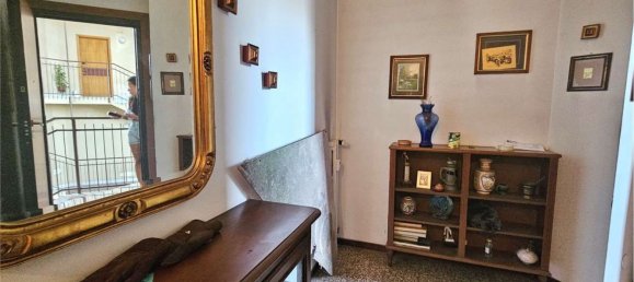 3 bedrooms Apartment in Novara, Italy No. 331889 2