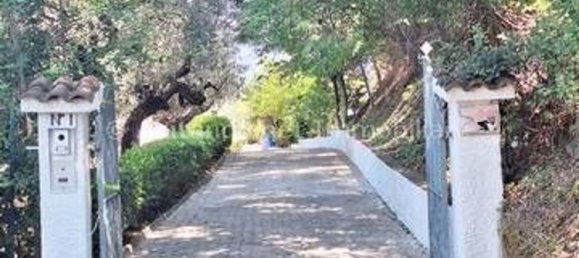 10 chambres Villa à Collecorvino, Italy No. 315955 2