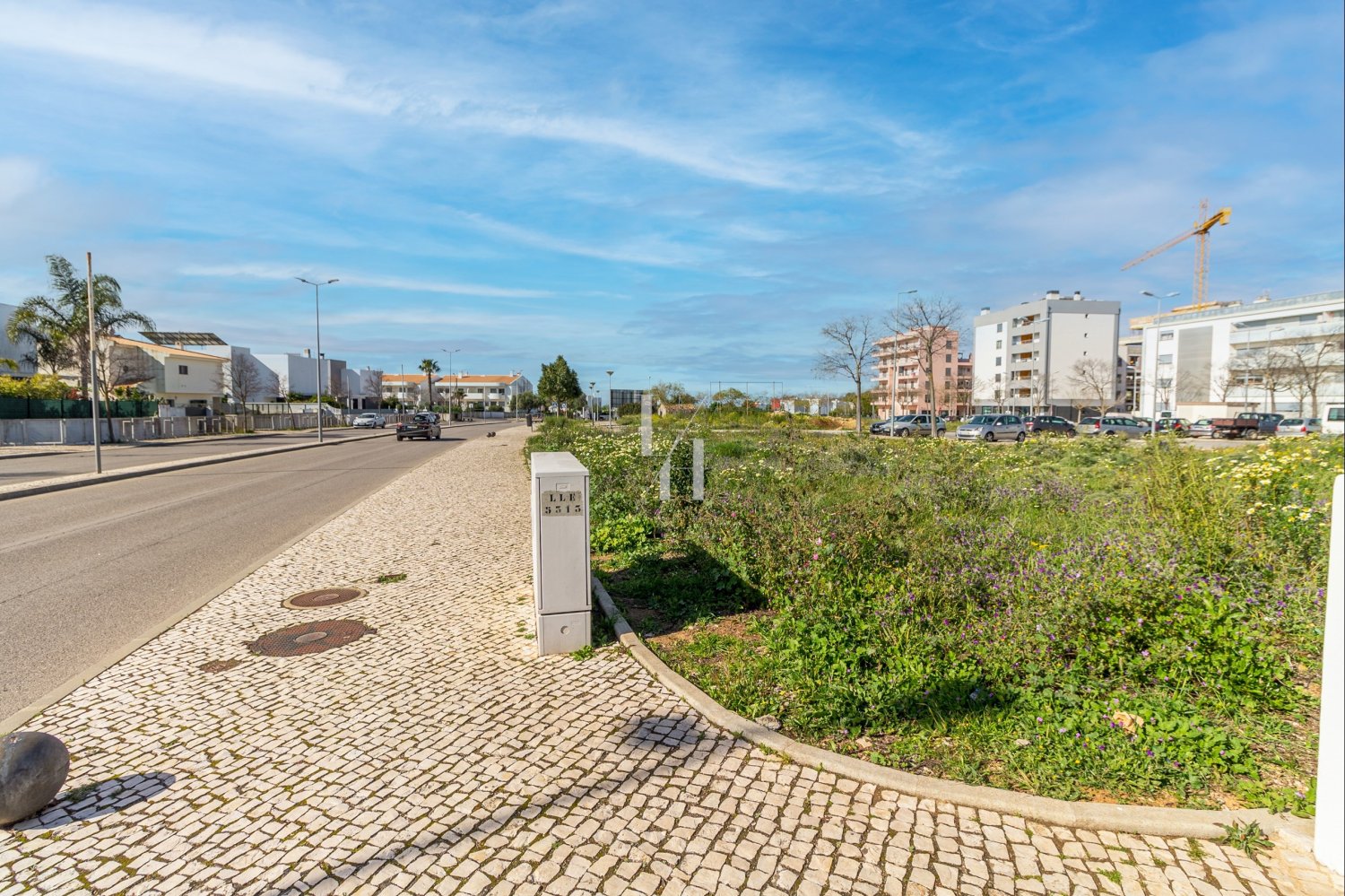 894m² Land in Loule, Portugal No. 155600
