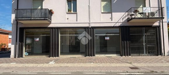 192m² Commercial property in Sona, Italy No. 259038 29
