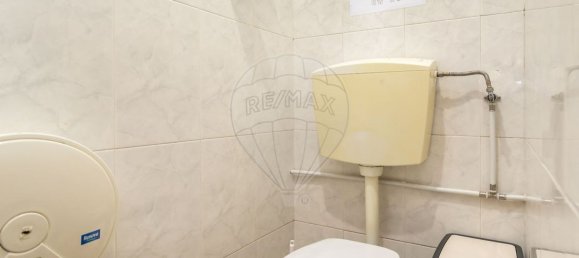 117m² Commercial property in Setubal, Portugal No. 38007 13