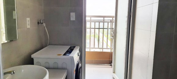 Studio in the Condo in Thu Dau Mot, Vietnam No. 13437 6