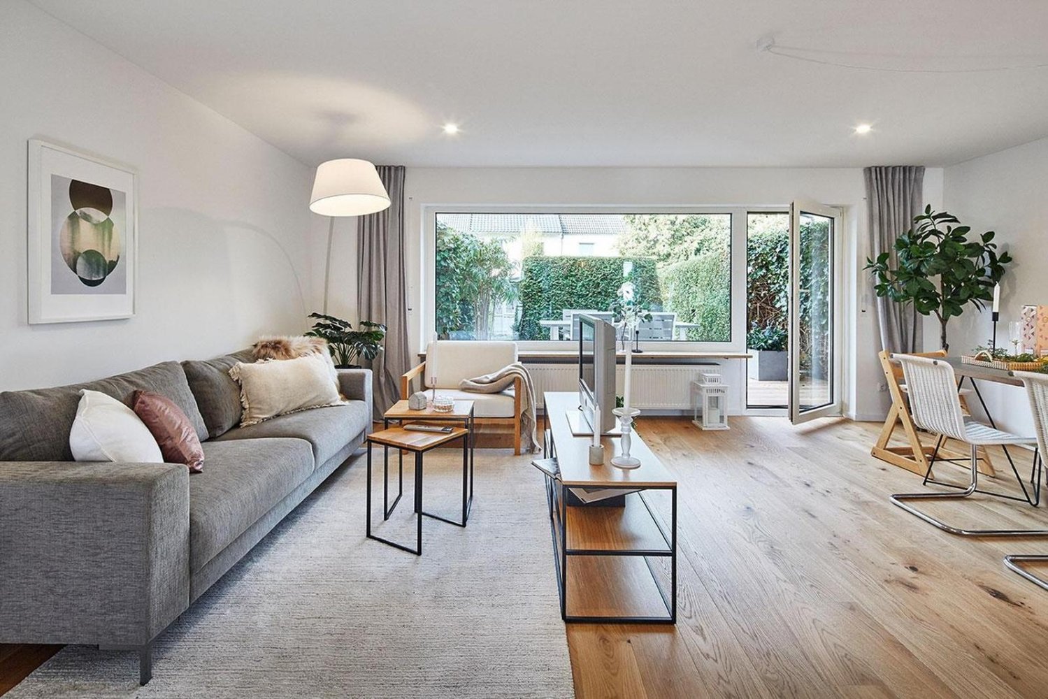 4 bedrooms Townhouse in Erlangen, Germany No. 65059