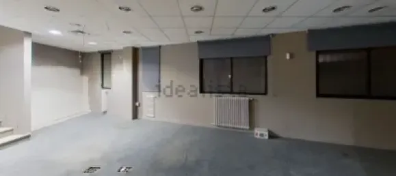 Propiedad comercial de 11 dormitorios en Madrid, Spain No. 109213 4