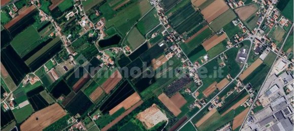 3 bedrooms House in Montebelluna, Italy No. 275171 16