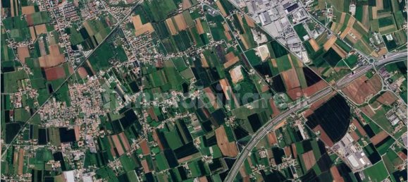 3 bedrooms House in Montebelluna, Italy No. 275171 23