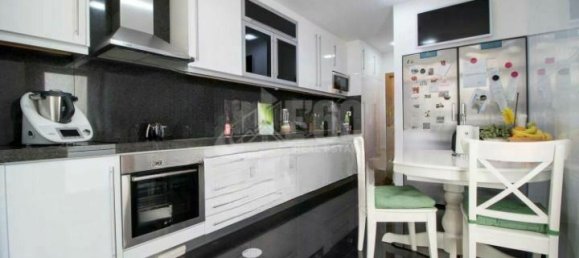 Apartamento de 4 dormitorios en Espinho, Portugal No. 90878 18