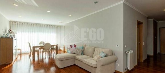 Apartamento de 4 dormitorios en Espinho, Portugal No. 90878 3