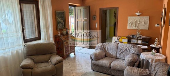 Вилла с 3 спальнями в Айраска, Италия № 156070 13