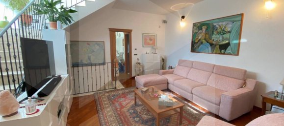 4غرفة فيلا في Modugno, Italy رقم 20166 44