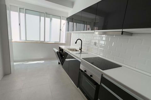 2 bedrooms Apartment in Cascais, Portugal No. 303084