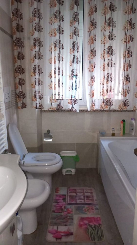 4-salle Appartement à Bibbiena, Italy No. 90787