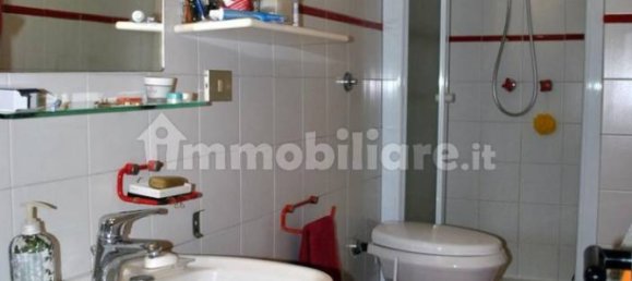 2 Schlafzimmer Wohnung in Florence, Italy, Nr. 207774 8