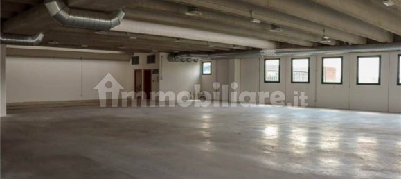 1 room Warehouse in Cermenate, Italy No. 6464 5