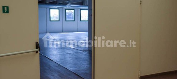 1 room Warehouse in Cermenate, Italy No. 6464 3