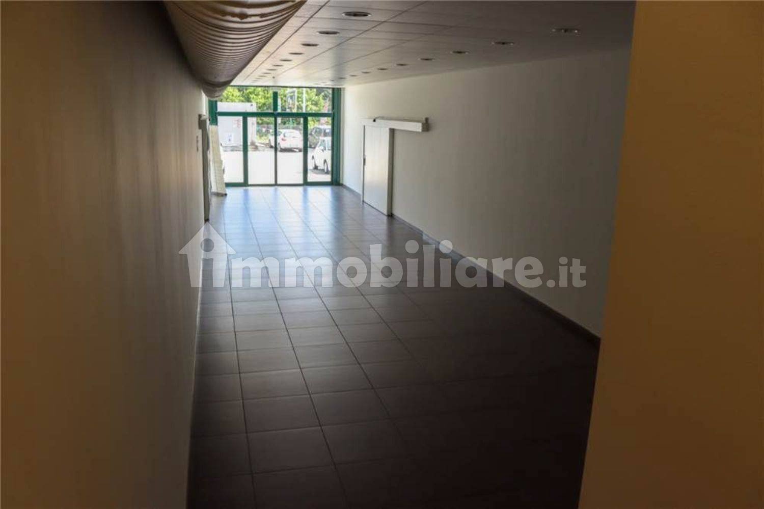 1 room Warehouse in Cermenate, Italy No. 6464