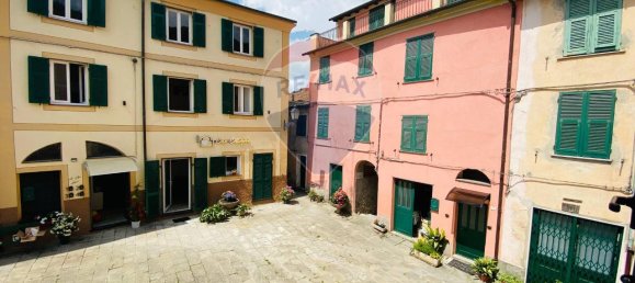 8 rooms House in Carrodano, Italy No. 14929 31