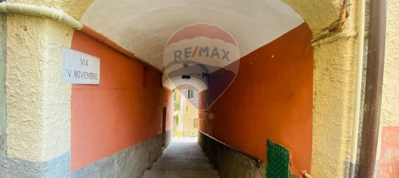 8 rooms House in Carrodano, Italy No. 14929 6