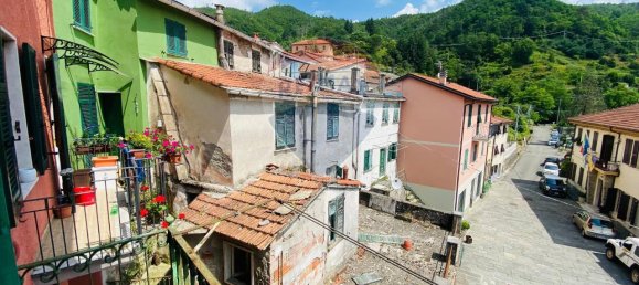 8 rooms House in Carrodano, Italy No. 14929 32