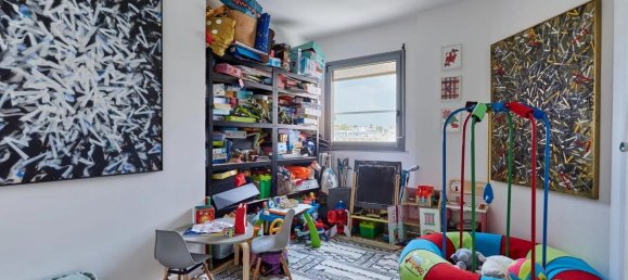 4 bedrooms Apartment in Paris, France No. 347948 5