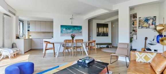 4 bedrooms Apartment in Paris, France No. 347948 18