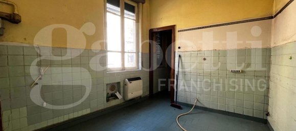 3 rooms Apartment in Cremona, Italy No. 287407 32