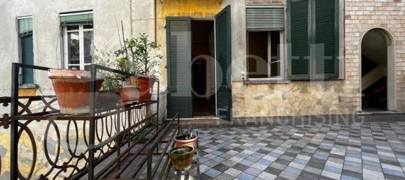 3 rooms Apartment in Cremona, Italy No. 287407 6