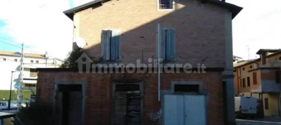 Edifício de 5 divisões em Formigine, Italy N.º 292133 4