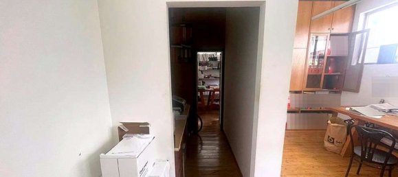 134m² Commercial property in Poggibonsi, Italy No. 311460 12