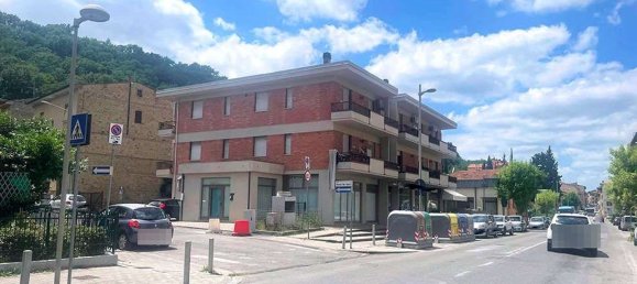 134m² Commercial property in Poggibonsi, Italy No. 311460 27
