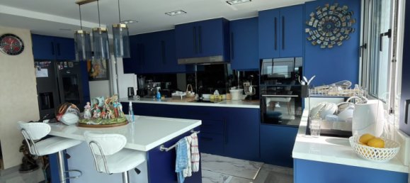 Квартира с 3 комнатами в Паттайя, Чонбури, Восточный Таиланд, Таиланд № 74863 10