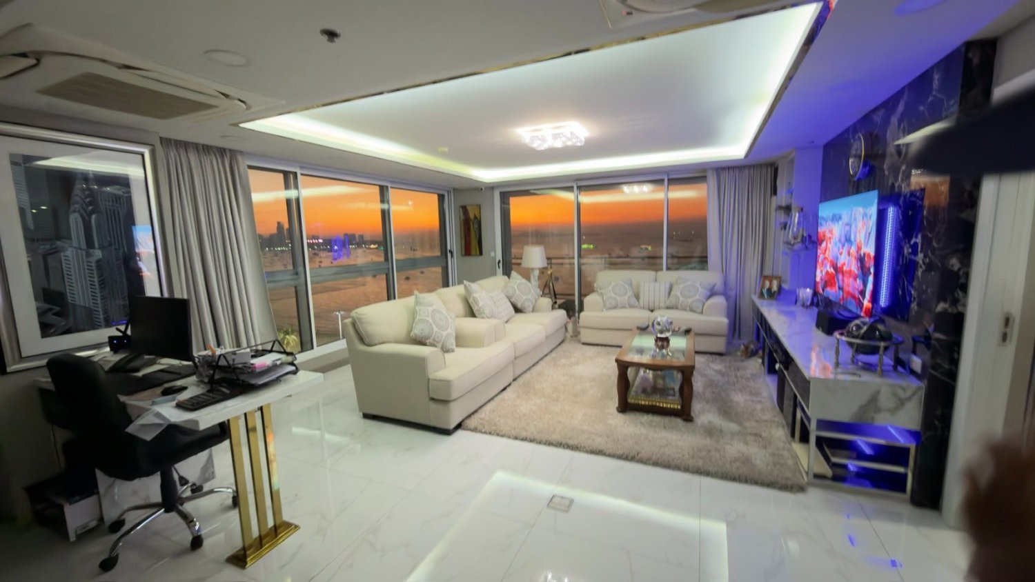 Квартира с 3 комнатами в Паттайя, Чонбури, Восточный Таиланд, Таиланд № 74863