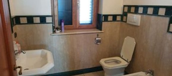 Квартира с 7 комнатами в Фрозиноне, Италия № 32417 12