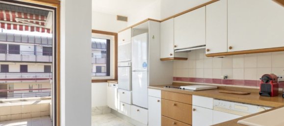 Apartamento de 2 dormitorios en Cascais, Portugal No. 142814 11