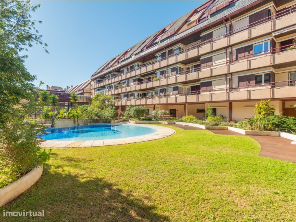 Apartamento de 2 dormitorios en Cascais, Portugal No. 142814