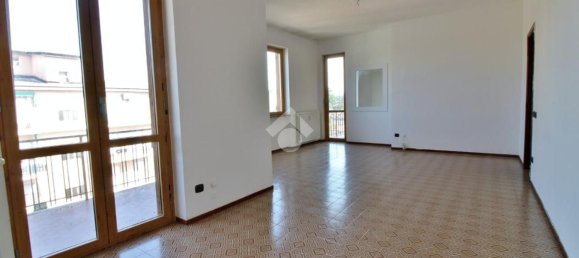 Apartamento de 3 habitaciónes en Voghera, Italy No. 314992 28