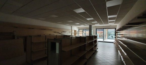 Gewerbliche Immobilie in Abbiategrasso, Italy 150m², Nr. 361056 6